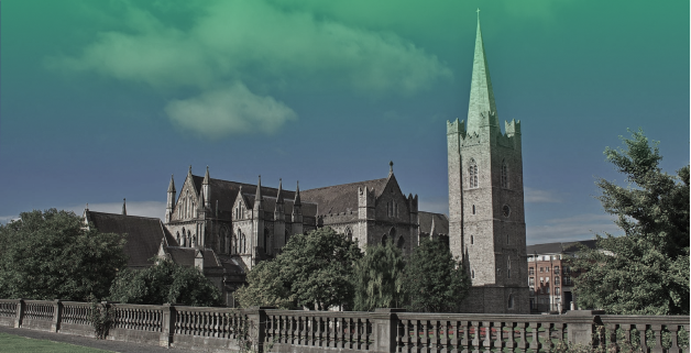 Catedral de Dublín con degradado verde